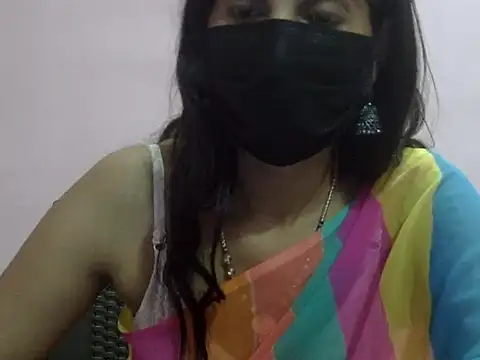 Snapshot of Laila_Cute chatting on 04.15.26 Laila Cute online show from 04.15.26