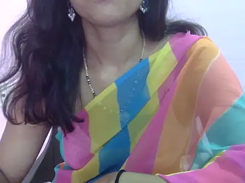 Snapshot of Laila_Cute chatting on 05.17.26 Laila Cute online show from 05.17.26