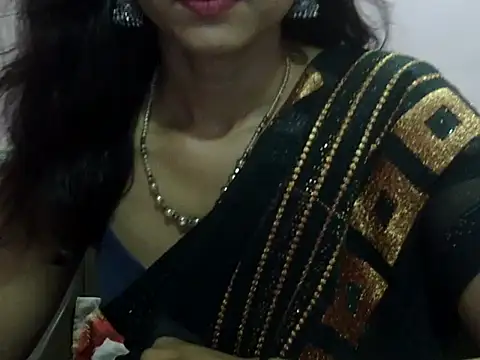 Snapshot of Laila_Cute chatting on 05.22.26 Laila Cute online show from 05.22.26