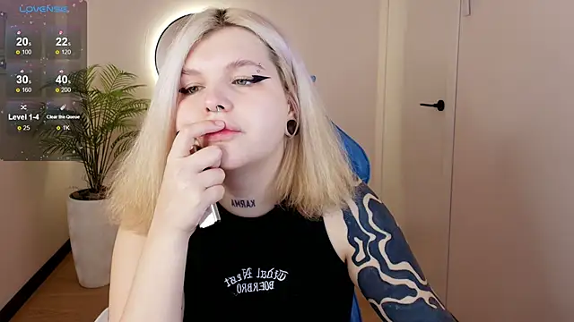 Shad0wPurr online show from 10.24.25