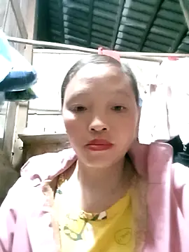 Minkine022 online show from 11.18.25