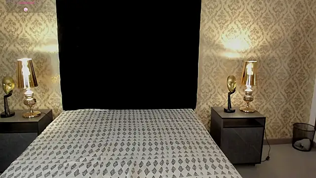 MolyBoston online show from 11.24.25