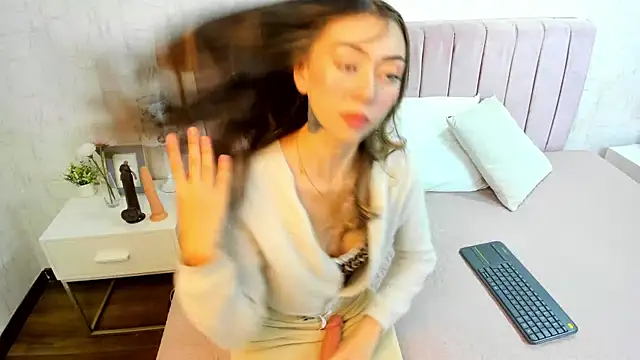 Snapshot of Olivia_johansson chatting on 10.11.25 Olivia johansson online show from 10.11.25