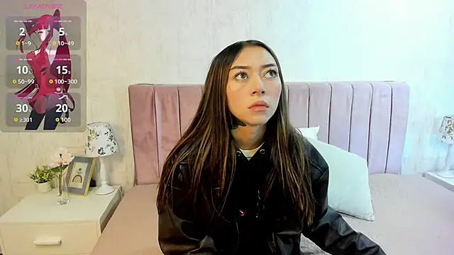 Snapshot of Olivia_johansson chatting on 10.12.25 Olivia johansson online show from 10.12.25