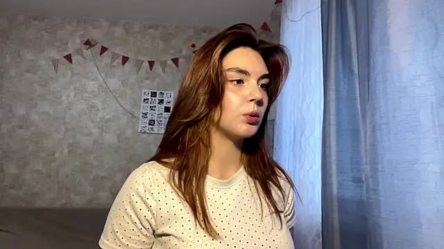 TeresitaLish online show from 10.10.25