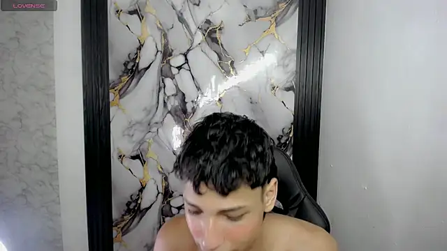 Im david02 online show from 12.02.25