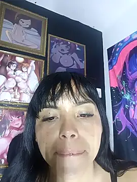 Snapshot of kittyAss- chatting on 10.08.25 kittyAss- online show from 10.08.25