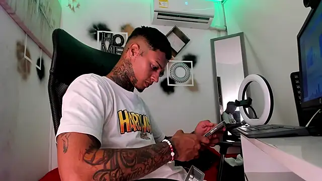 The boy dreams1 online show from 10.20.25