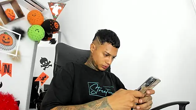 The boy dreams1 online show from 10.27.25