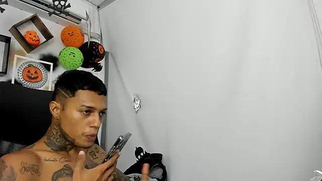 The boy dreams1 online show from 10.31.25