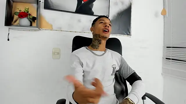 The boy dreams1 online show from 12.02.25