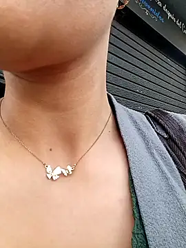 Jade 1-9 online show from 10.13.25