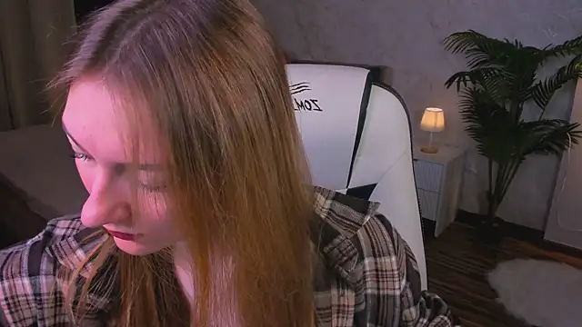 AngelAnabelle online show from 10.16.25