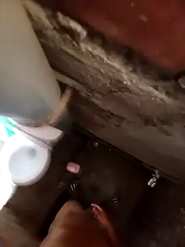 Snapshot of Alex321Flores chatting on 12.15.25 Alex321Flores online show from 12.15.25