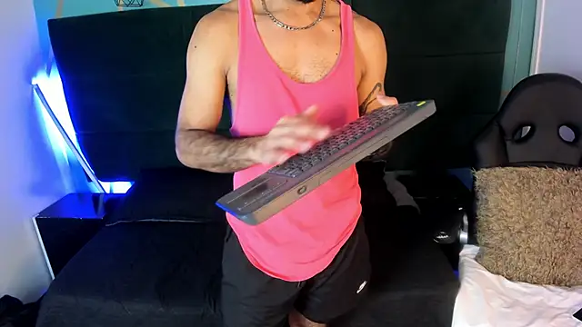 Lobo sex21 online show from 11.20.25