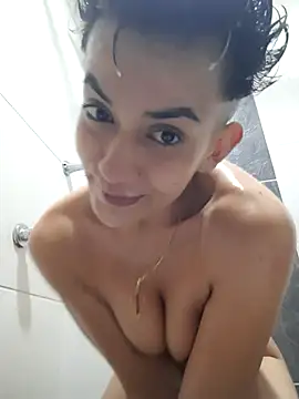Snapshot of Zulyhenao chatting on 10.05.25 Zulyhenao online show from 10.05.25