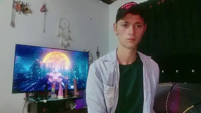 Tyler cat online show from 12.01.25