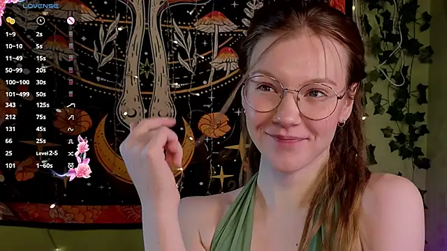 Snapshot of lyra_thenymph chatting on 11.15.25 lyra thenymph online show from 11.15.25