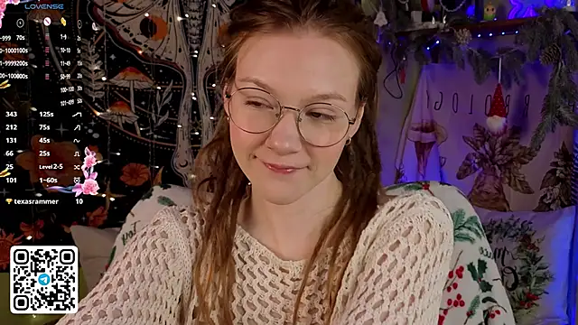 Snapshot of lyra_thenymph chatting on 12.02.25 lyra thenymph online show from 12.02.25