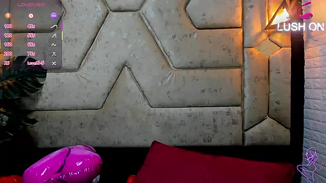 Julieta Slav3 online show from 03.30.26