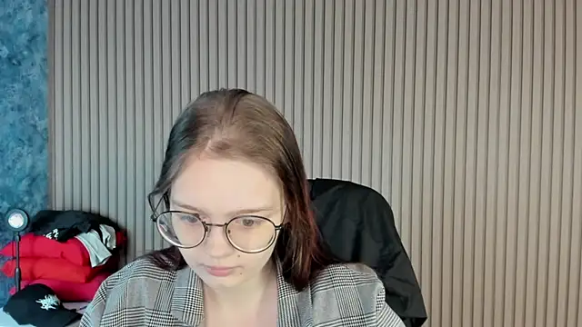 shy elina01 online show from 10.06.25
