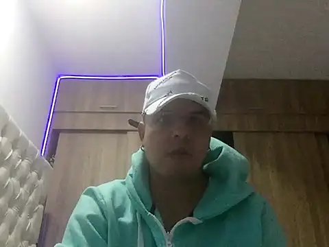 Snapshot of paisaexotico chatting on 10.05.25 paisaexotico online show from 10.05.25