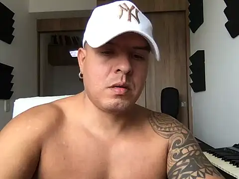 Snapshot of paisaexotico chatting on 10.05.25 paisaexotico online show from 10.05.25