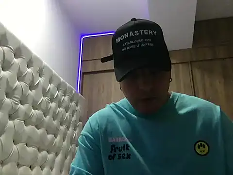 Snapshot of paisaexotico chatting on 10.10.25 paisaexotico online show from 10.10.25