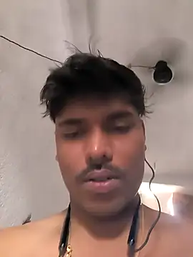 Snapshot of honestbbadboy chatting on 10.17.25 honestbbadboy online show from 10.17.25