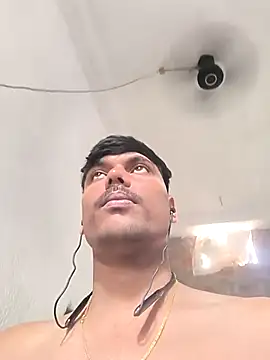 Snapshot of honestbbadboy chatting on 10.20.25 honestbbadboy online show from 10.20.25