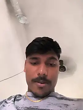 Snapshot of honestbbadboy chatting on 10.27.25 honestbbadboy online show from 10.27.25