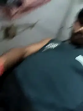 Snapshot of honestbbadboy chatting on 11.04.25 honestbbadboy online show from 11.04.25