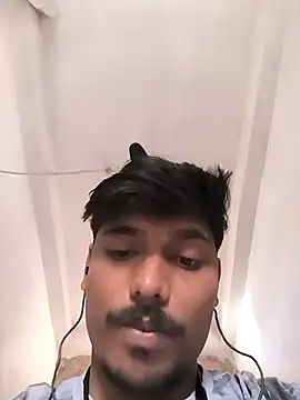 Snapshot of honestbbadboy chatting on 11.09.25 honestbbadboy online show from 11.09.25