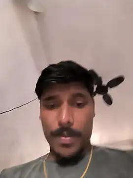 Snapshot of honestbbadboy chatting on 11.10.25 honestbbadboy online show from 11.10.25