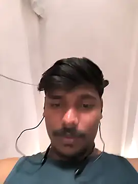 Snapshot of honestbbadboy chatting on 11.14.25 honestbbadboy online show from 11.14.25