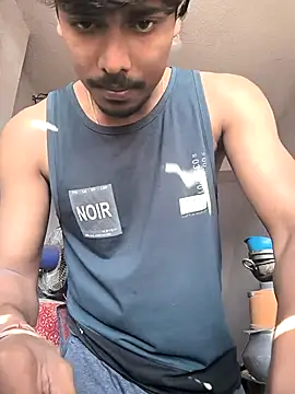 Snapshot of honestbbadboy chatting on 12.04.25 honestbbadboy online show from 12.04.25