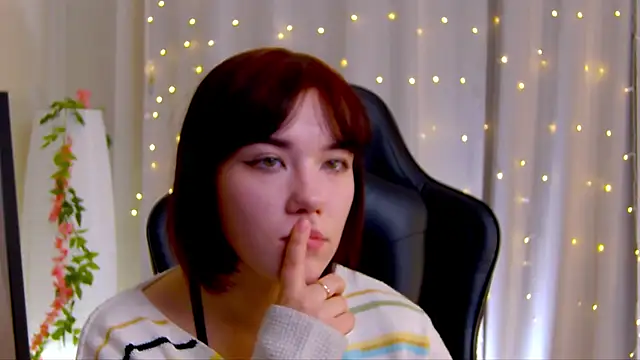 Kelly foox online show from 10.10.25