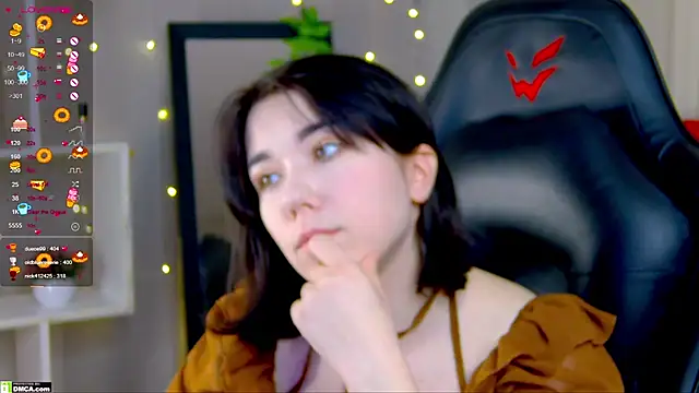 Kelly foox online show from 12.04.25