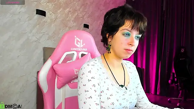 Sara Frayer online show from 11.03.25