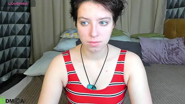 Sara Frayer online show from 11.11.25