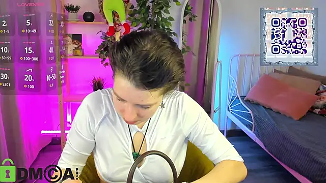 Sara Frayer online show from 01.06.26