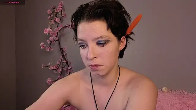 Sara Frayer online show from 01.13.26