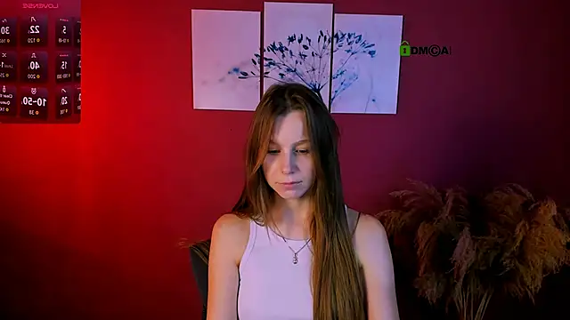 Snapshot of esme_moore_ chatting on 11.21.25 esme moore online show from 11.21.25