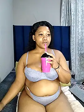 SweetJuicyPussy97 online show from 02.18.26