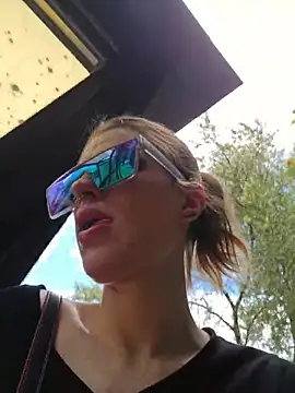 lonely Cosplay chick online show from 12.21.25