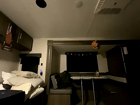 Snapshot of mcxxx87 chatting on 11.01.25 mcxxx87 online show from 11.01.25