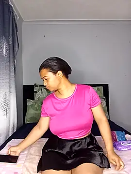 Snapshot of Sultrytits6 chatting on 10.11.25 Sultrytits6 online show from 10.11.25