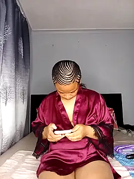 Snapshot of Sultrytits6 chatting on 10.26.25 Sultrytits6 online show from 10.26.25