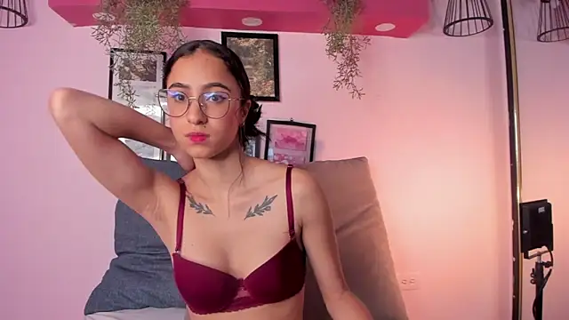 Alana Martinez  online show from 12.20.25