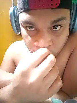 Blackandwhite 30 online show from 11.26.25